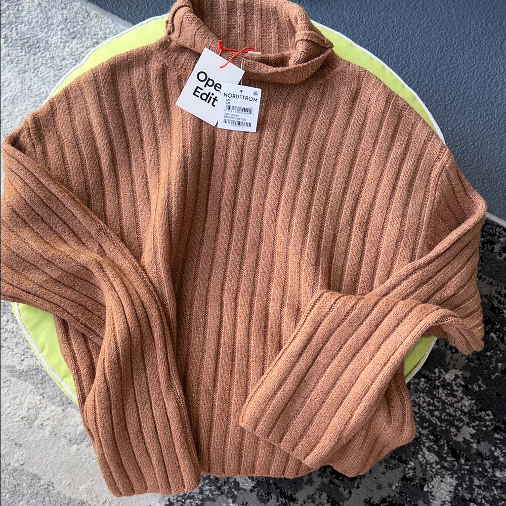 Open Edit Sweater - Picture 5 of 6